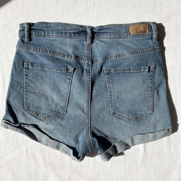 Garage Women Shorts 9 Blue Denim Distressed Button 2" Inseam - Picture 10 of 10